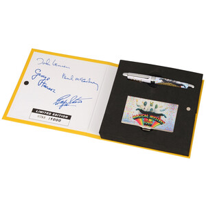 Набор The Beatles &quot;MAGICAL MYSTERY TOUR&quot;: визитница, ручка роллер